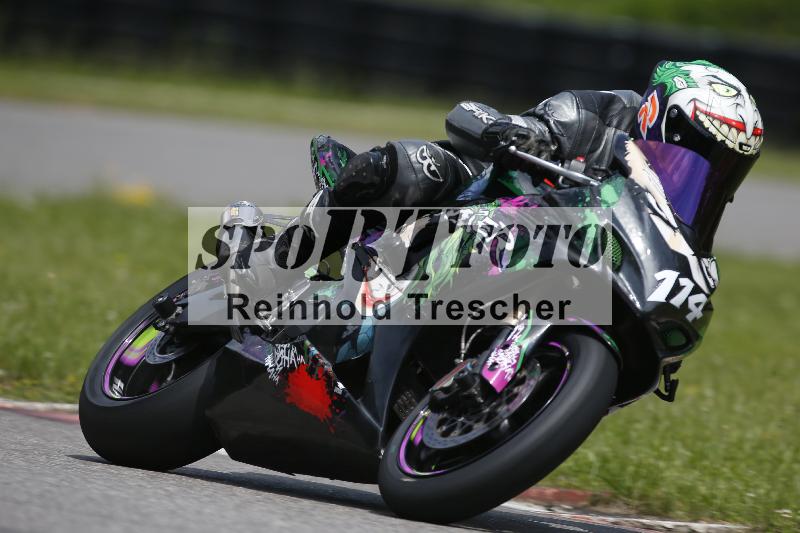 /Archiv-2024/29 12.06.2024 MOTO.CH Track Day ADR/Gruppe blau/114